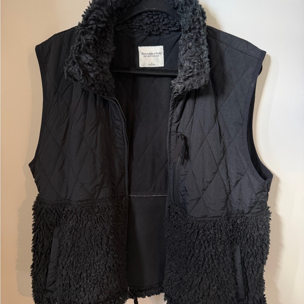 Black Quilted Vest with Faux Fur